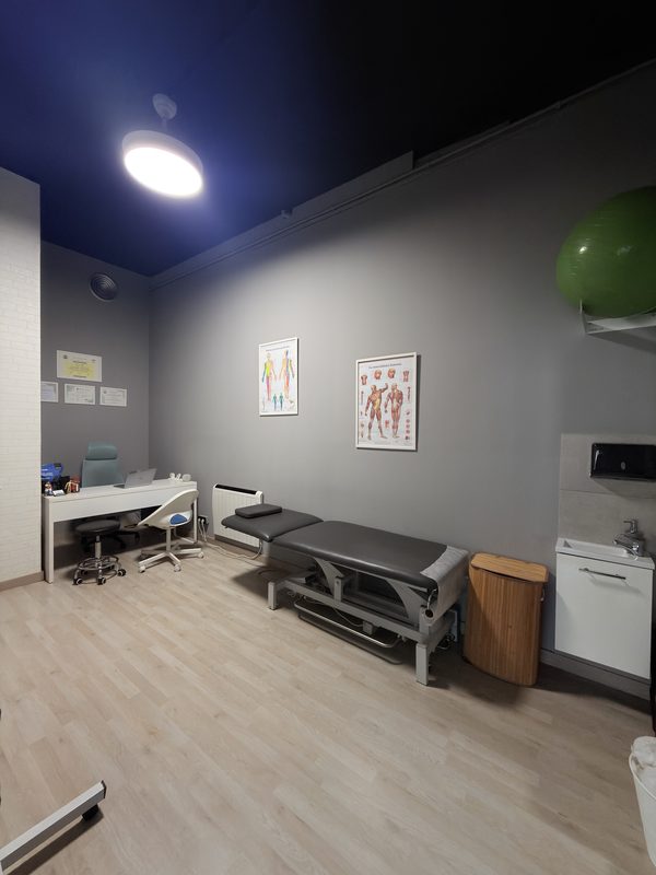 Box de fisioterapia FisiotrainingLeira Badalona